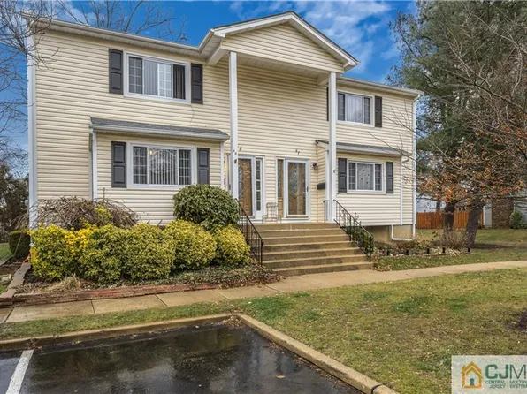 48 Davids Ct, Dayton, NJ 08810