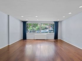 2829 Connecticut Ave NW