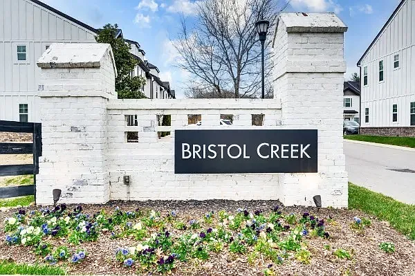 605 Bristol Creek Dr — Photo 15