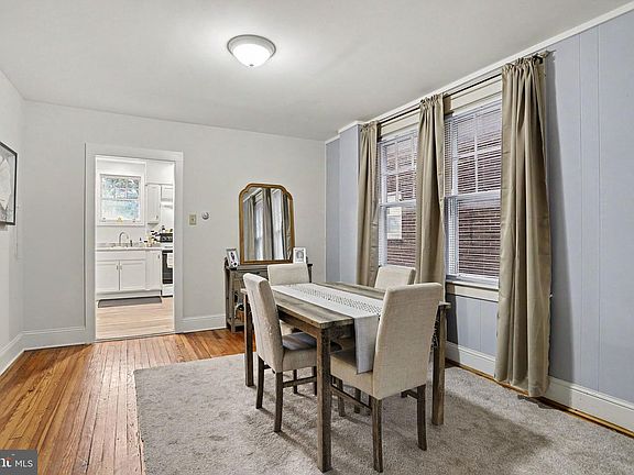 4th image of 1653 Filbert St