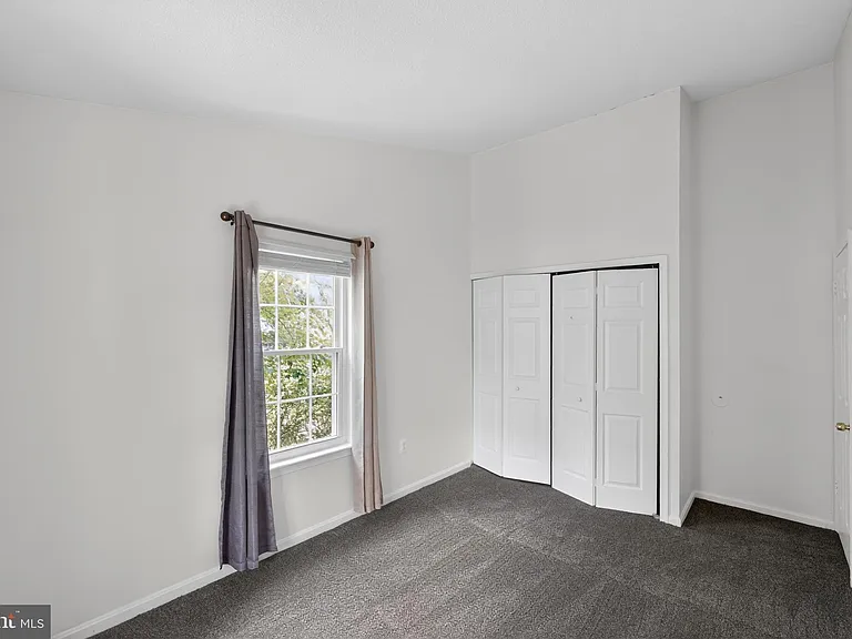 1015 Saint Michaels Dr — Photo 19