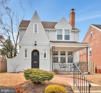 210 Peabody St NW, Washington, DC, 20011