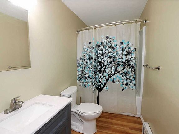 5th image of 189 E Parkview Dr