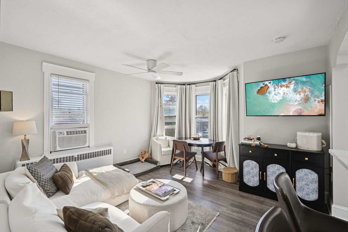 next background image