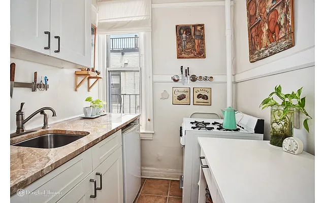 Sold by Douglas Elliman | media 9