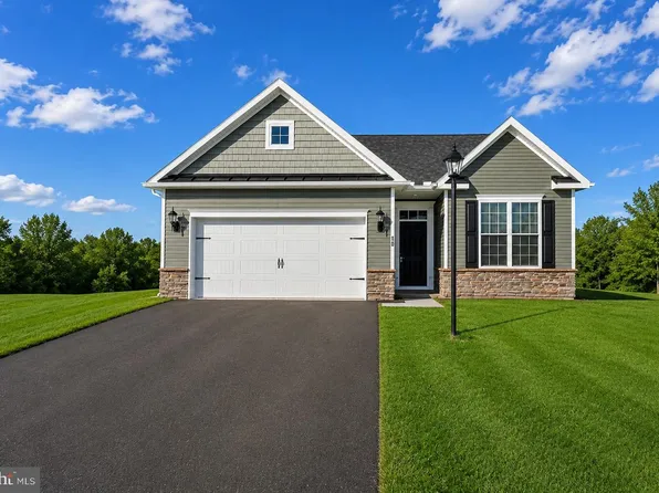 25 Tanager Ct #C14, Gettysburg, PA 17325