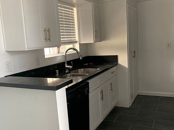 4th image of 742 S Harvard Blvd APT 302