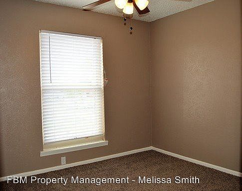 4th image of 116 E Walnut St APT 203