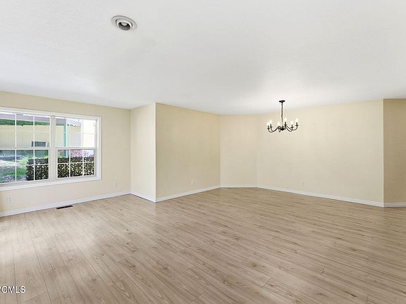 4th image of 1041 W Grindelwald Ct #R-5
