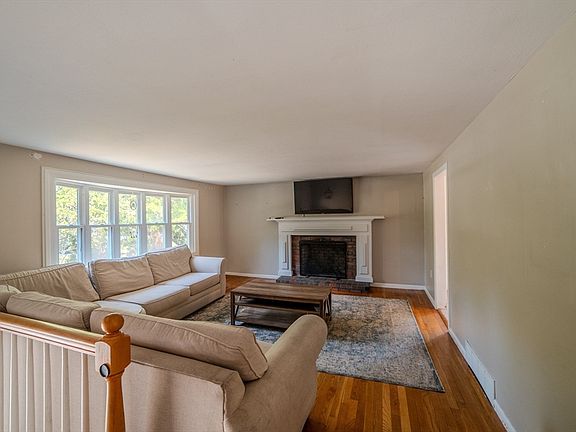4th image of 23 Gratto Rd