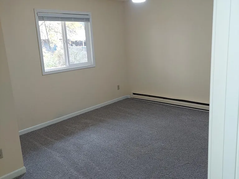 2404 S Hills Dr #3 — Photo 10