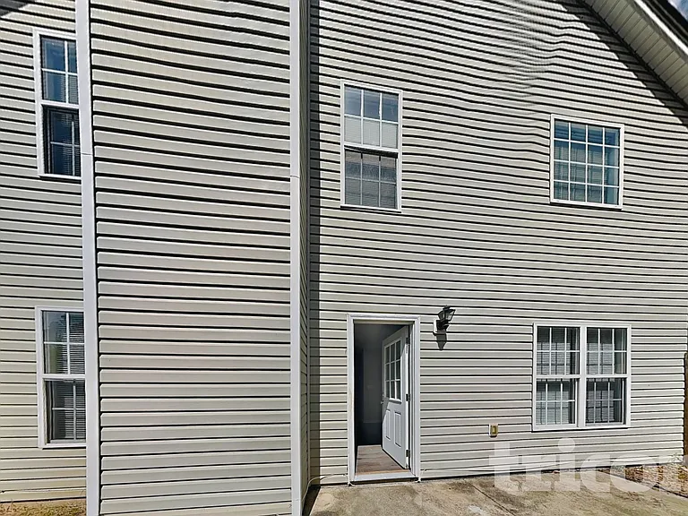 213 Nellie Yale Pl — Photo 15