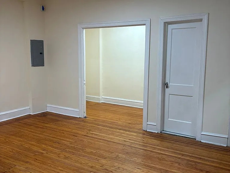 4107 Chester — Photo 11