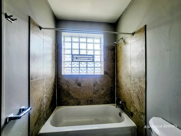 39 W 14th Pl #2 — Photo 12
