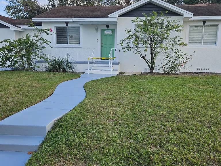 2714 W Palmetto St — Photo 2