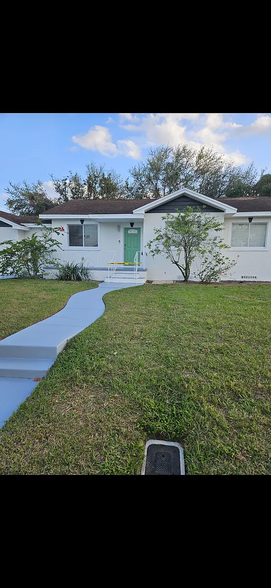 Building Photo - 2714 W Palmetto St
