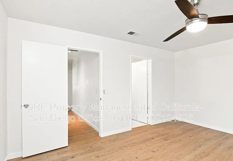 11305 Avenida De Los Lobos #C — Photo 10