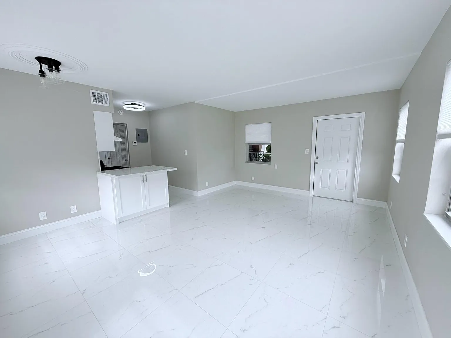 1 bed, 1.0 bath, 800 sqft, $1,795 — Photo 3