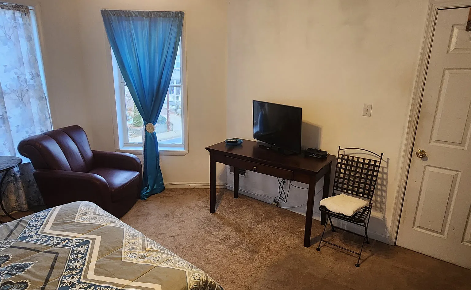 1 bed, $930 — Photo 2