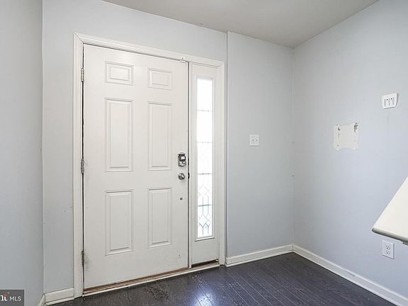 3rd image of 17 Iron Gate Rd