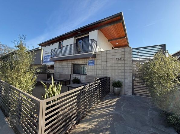 1240 W 29th St APT 12