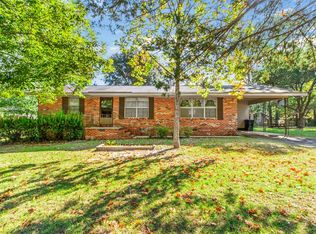 1012 N Wilson St, Geneva, AL 36340