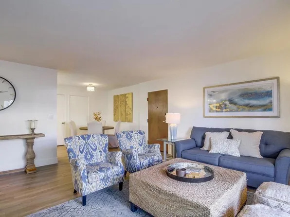 374 Orange Ave Unit B, Coronado, CA 92118