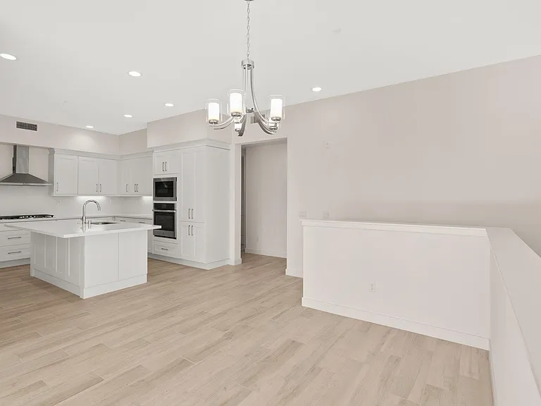 3201 Doheny Way — Photo 13