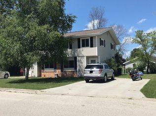 240 Shelly Dr, Sheboygan Falls, WI 53085