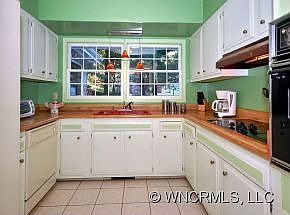 Abundant Cabinet Space