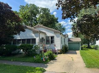 210 W State St, Morocco, IN 47963