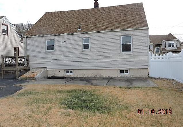 2nd image of 67 Swhittier St