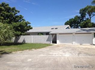 801 Sadnet Cir NE, Palm Bay, FL 32905
