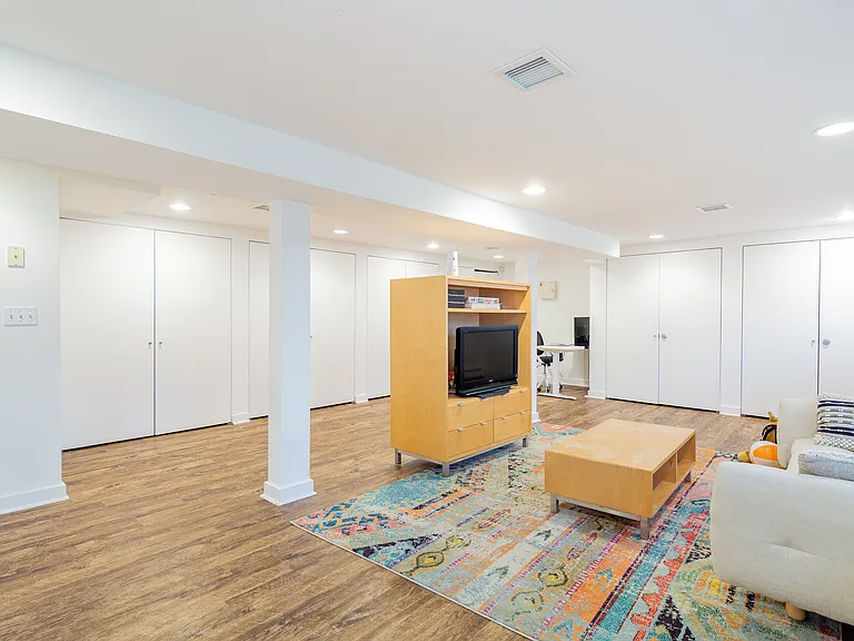 Gardiners Bay Dr — Photo 20