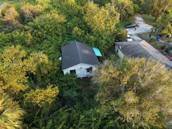 4275 24th Ct, Vero Beach, FL 32967