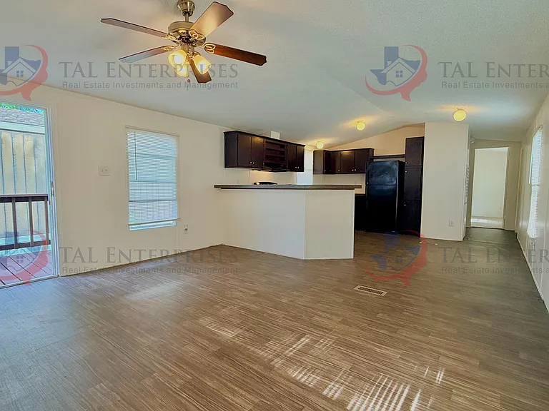 4228 Satellite Dr — Photo 2