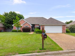 252 Camelot Way, Brandon, MS 39047