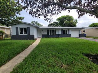 3320 NW 21st St, Lauderdale Lakes, FL 33311