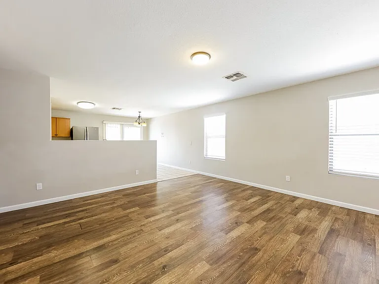 11535 W Windrose Ave — Photo 5