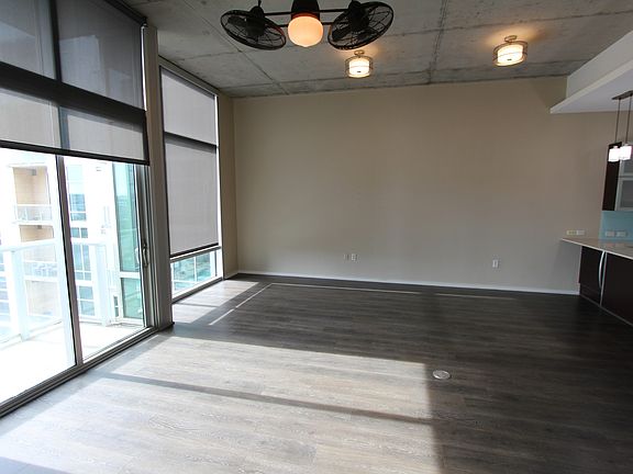 3rd image of 700 12th Ave S Unit 807