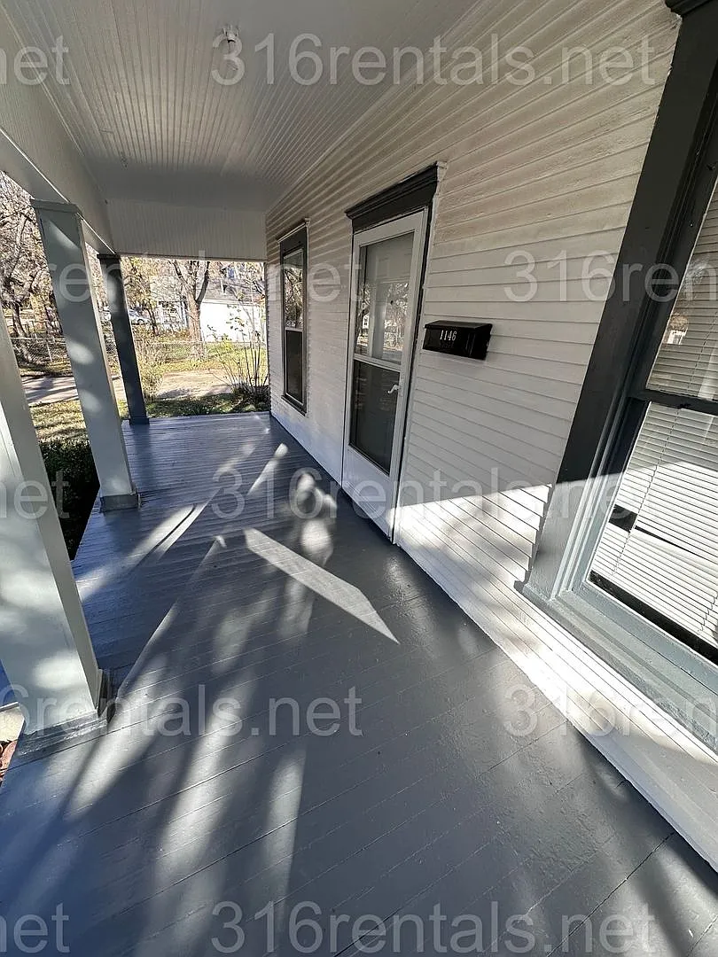 Building Photo - 1146 S Ellis St