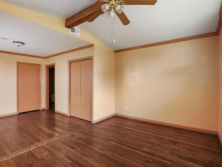 6923 Leader St — Photo 5