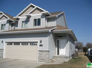 817 Coffie Farm Rd, Sergeant Bluff, IA 51054