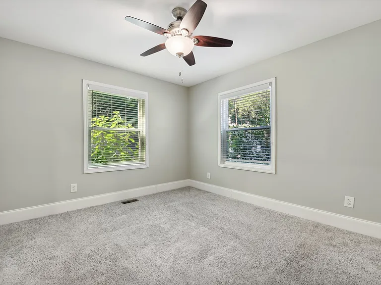 4000 Hiddenbrook Dr — Photo 16