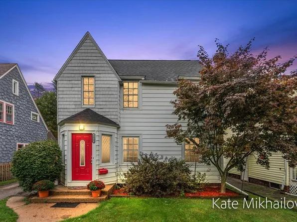 1825 Oakland Dr, Kalamazoo, MI 49008