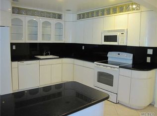 21407 Waters Edge Dr #2, Bayside, NY 11360