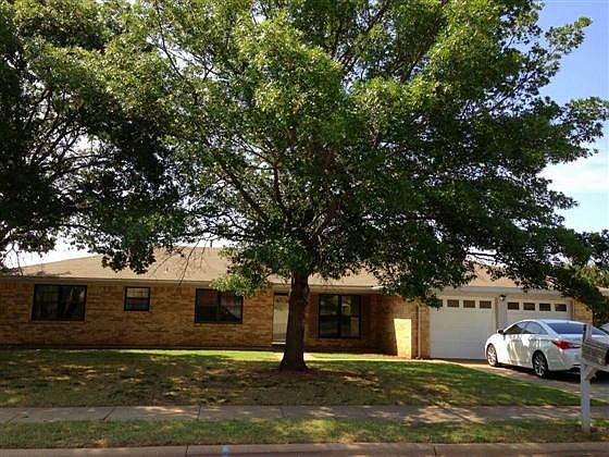 1st image of 4329 Berwick Dr