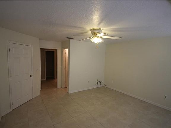 5th image of 524 Eagle Ct