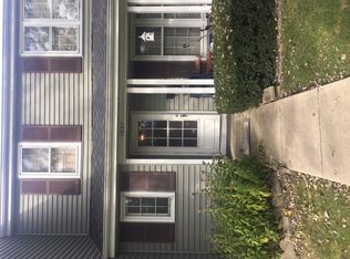 7627 Manchester Mnr, Hanover Park, IL 60133