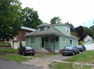 223 N 7th Ave, Iron River, MI 49935